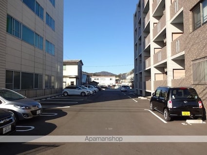 プランドールフジ[2LDK/51.92m2]の駐車場