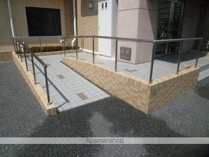 プリムヴェール戸田壱番館[3LDK/65.33m2]の共用部3