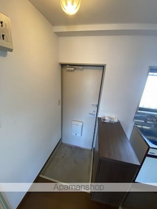 プライムコート[2DK/39.6m2]の玄関