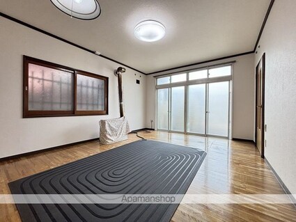 亀田港町５５番戸建[4LDK/92.3m2]の内装3