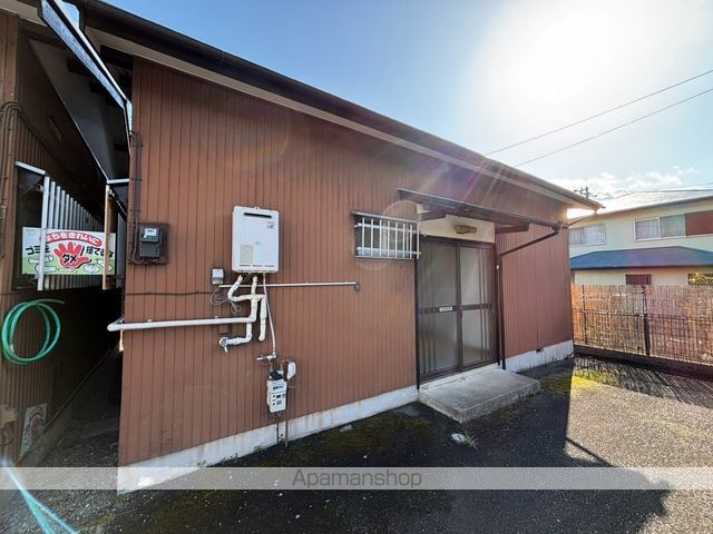 譲原貸家 3号の外観写真