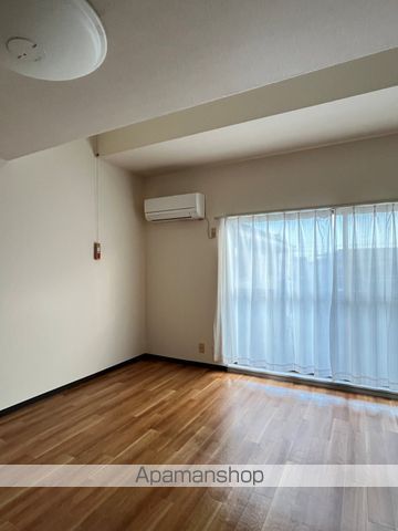 テックハウジングIIの内装写真