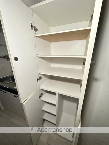 NAOSISNAGARAHIGASHIの内装写真