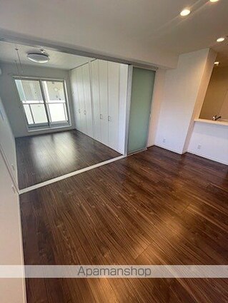 東京都立川市錦町１丁目[1LDK/62.67m2]の内装2