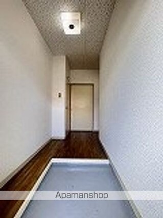 シルバーピア緑町[2DK/42m2]の玄関