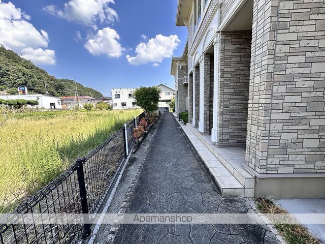 ヴェル ドミールの玄関写真