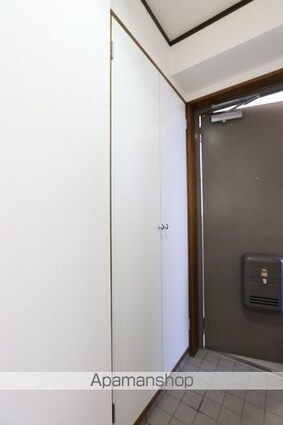 セントラルパーク土居田[3LDK/71.5m2]の玄関