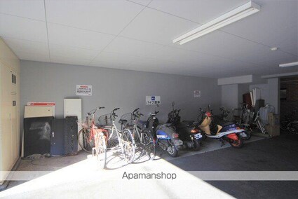 アーバン勝山町[1LDK/37.41m2]の共用部1