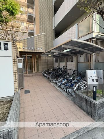 エスタシオン高石の玄関写真