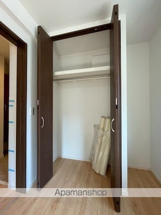 Ｒａｓｓｕｒｅｒ　Ｆ[1LDK/33.68m2]の収納