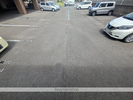 スカイコート[2LDK/43.74m2]の駐車場