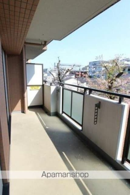 東京都三鷹市下連雀７丁目[3LDK/70.2m2]のバルコニー