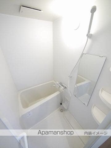 アールソレイユ九工大前の内装写真