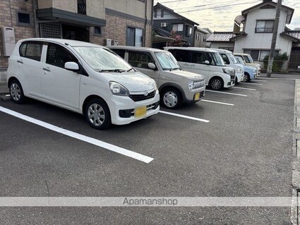 コーポ　チェリッシュ　Ａ[2DK/51.69m2]の駐車場