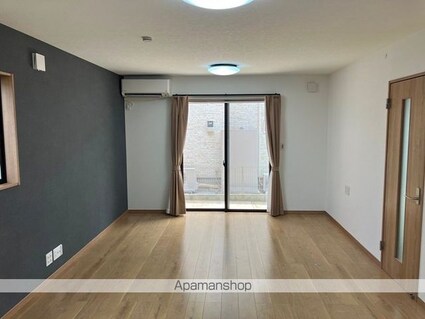 残堀戸建　[2LDK/81.97m2]のリビング・居間