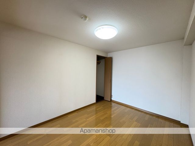 マンションパレロワイヤルの内装写真
