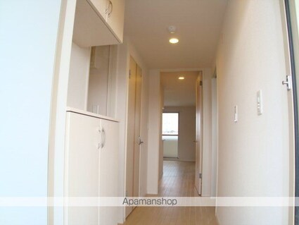 レマルージュ[2LDK/57.33m2]の玄関