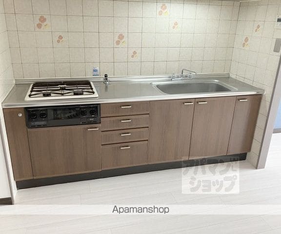 ロイヤルガーデン長岡京の内装写真