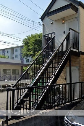 東京都世田谷区給田４丁目[1LDK/32.94m2]のエントランス