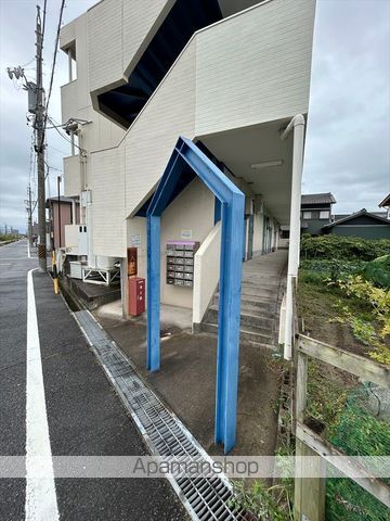 フェリス松栄の玄関写真