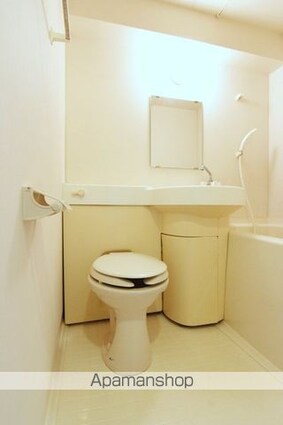 ロイヤルアネックスベイフロント[1K/19.5m2]のトイレ