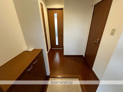 ユリシス[1R/29.26m2]の玄関