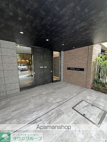 プレミスト文京千石の玄関写真