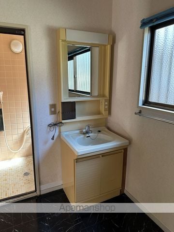 御幸町中津原貸家の内装写真