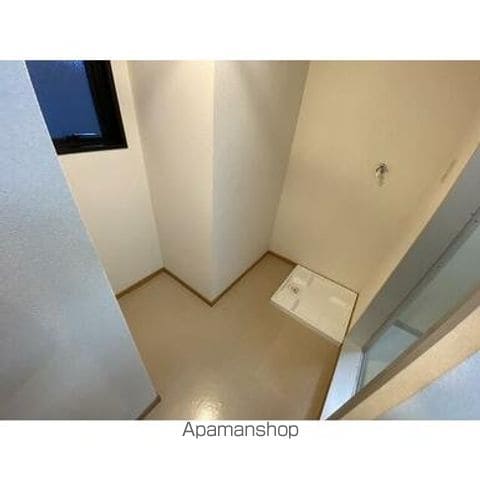 イモーレ中央駅の内装写真