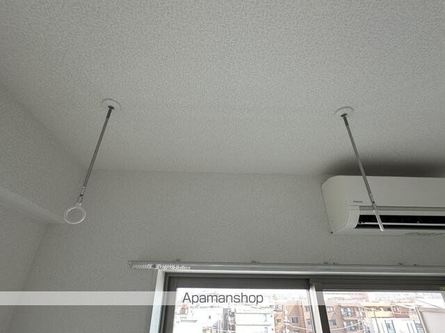 グランデュール峯﨑IIIの内装写真