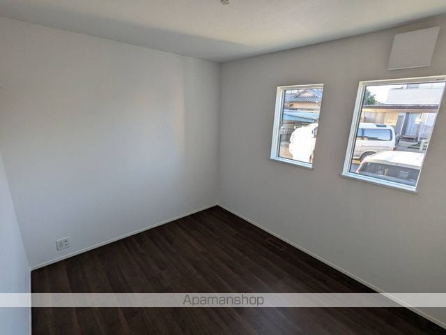 detached 茨城県潮来市日の出５丁目23-41

地図を見る