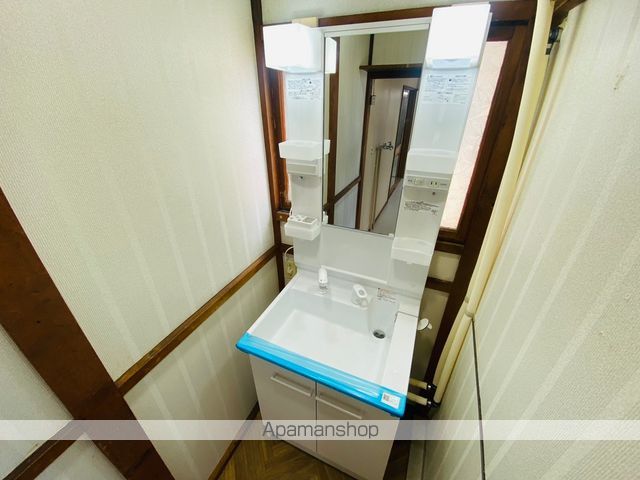 山の手2丁目42番貸家の内装写真
