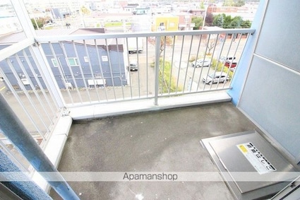 メゾン丸恵[3LDK/62.95m2]のバルコニー