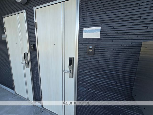 メリディアン多賀城新田の玄関写真