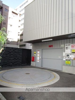 ラピスラズリ上杉[1R/24.75m2]の駐車場