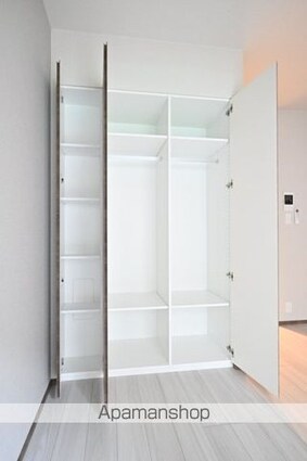 ＧＲＡＮＳＩＴＥ　ＮＡＫＡＭＥＧＵＲＯ[1K/26.27m2]の収納