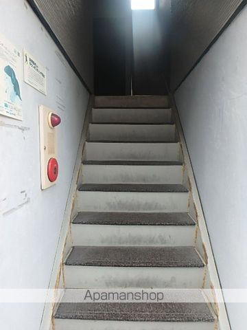 ユートピア菊水壱番街A棟の玄関写真
