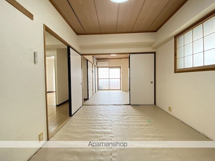 パークハイツ東口[4DK/66.48m2]の内装2