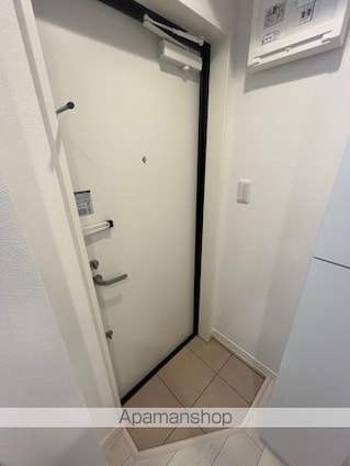 クリスタル南流山[1K/19.05m2]の玄関