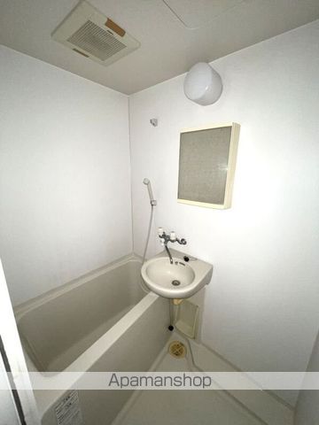 ロイヤル・クレストの内装写真