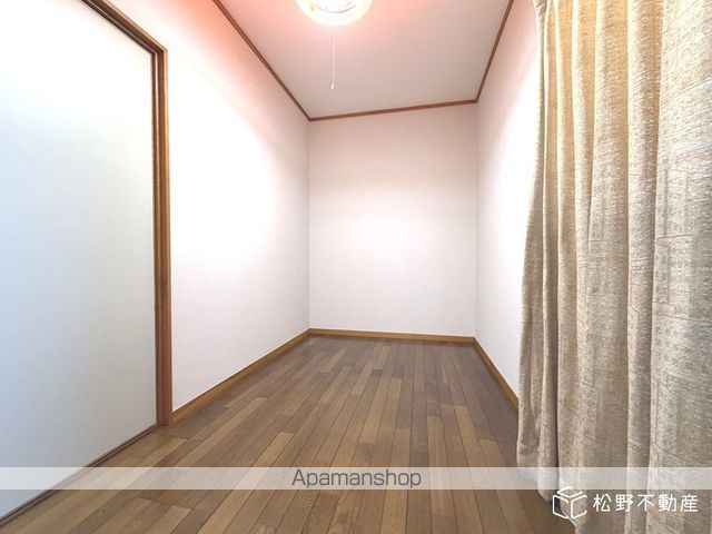 伏石町 一戸建ての内装写真