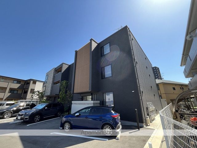 グランエス長束の外観写真