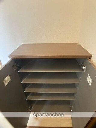 リンピア東山Ｂ[2K/44.42m2]の玄関