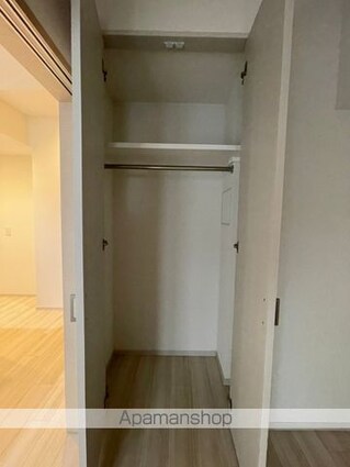 コンフォリア・リヴ板橋[2SLDK/55.47m2]の収納