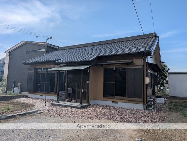 碧南市栄町三丁目貸家の外観写真