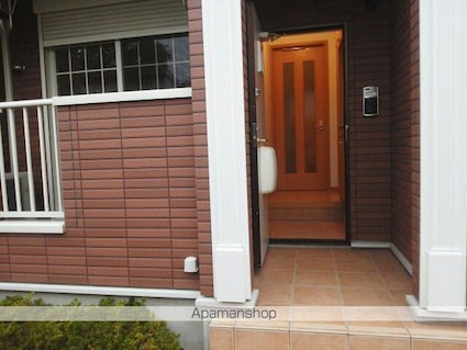 グリムローズ　ガーデン[2LDK/58.86m2]のエントランス