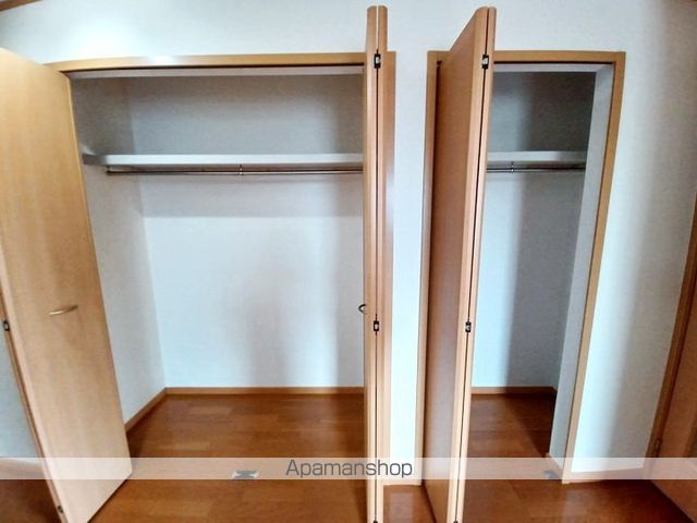 メゾンFナイヤガラIの内装写真
