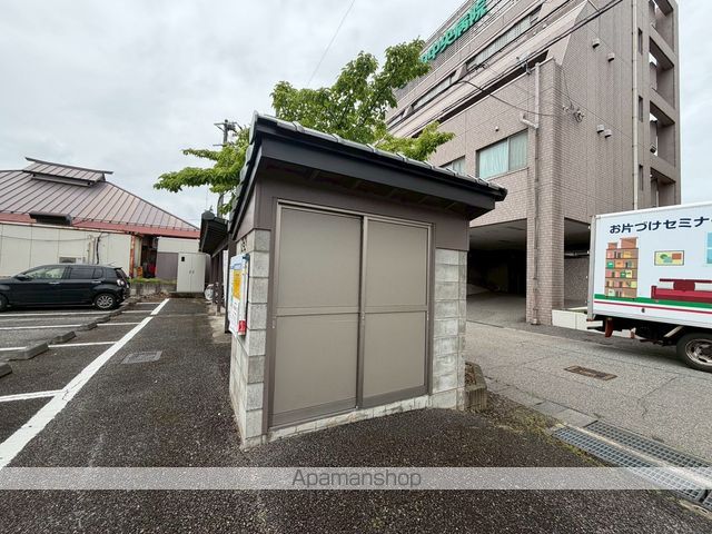 イーストフィールドの外観写真
