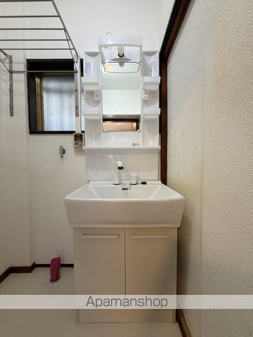 新和4丁目A貸家の内装写真