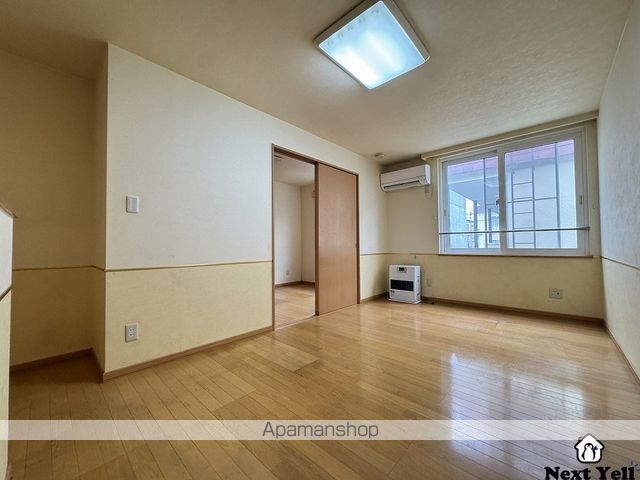 ルミエール栄通10の内装写真